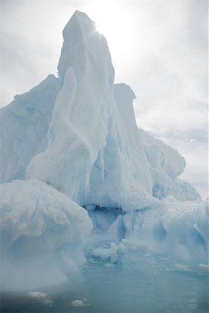 floe - The snow-white iceberg in the Antarctic summer sun background Stock Photo - Budget Royalty-Free & Subscription, Code: 400-06529393