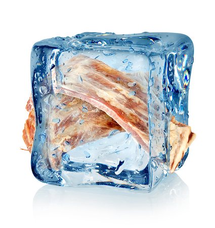 smoked photography transparent - Ice cube and ribs isolated on a white background Foto de stock - Super Valor sin royalties y Suscripción, Código: 400-06530023