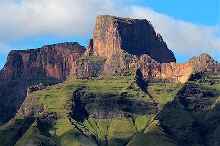 Sentinal peak in the amphiteater of the Drakensberg mountains, Royal Natal National Park, South Africa Stock Photo - Budget Royalty-Free & Subscription, Code: 400-06566375