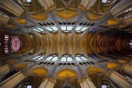 simsearch:400-05668518,k - interior of Cathedral Notre Dame, Reims, Champagne, France Stock Photo - Budget Royalty-Free & Subscription, Code: 400-06640142