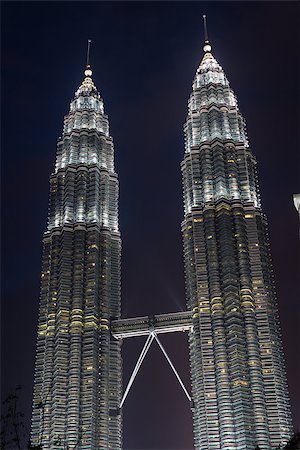 petronas towers - Petronas twin towers in Kuala Lumpur, Malaysia Stock Photo - Budget Royalty-Free & Subscription, Code: 400-06642841