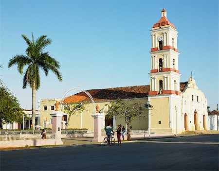 simsearch:400-07099669,k - San Juan Bautista de Remedios's Church, Parque Marti, Remedios, Cuba Stock Photo - Budget Royalty-Free & Subscription, Code: 400-06699619