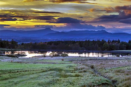 simsearch:649-07560533,k - Breathtaking Sunset at Sheriff Muir in the Scottish Highlands Photographie de stock - Aubaine LD & Abonnement, Code: 400-06692262