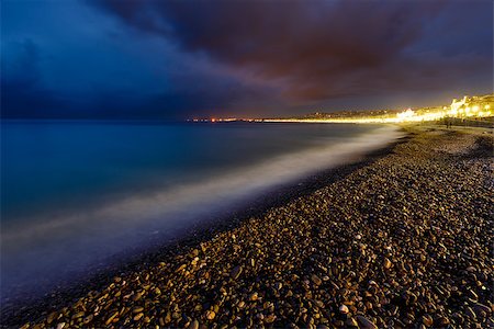 french riviera - Romantic Cote d'Azure Beach at Night, Nice, French Riviera, France Foto de stock - Super Valor sin royalties y Suscripción, Código: 400-06748044