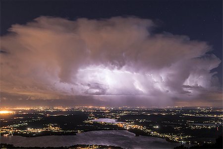 simsearch:400-04256241,k - Lake of Varese in the night and thunderstorm at the horizon Stock Photo - Budget Royalty-Free & Subscription, Code: 400-06772060