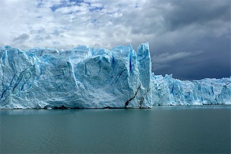perito moreno glacier - The Perito Moreno glacier in the Los Glaciares national park in Patagonia, in Argentina Stock Photo - Budget Royalty-Free & Subscription, Code: 400-06788939