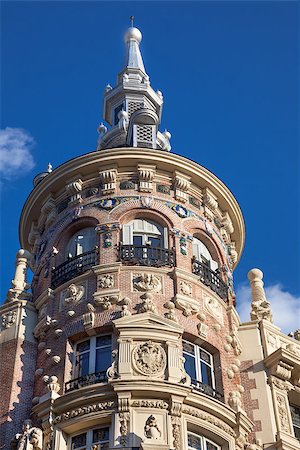 simsearch:400-06924255,k - Madrid, Spain / beautiful historical building, Old architecture in the city center Stock Photo - Budget Royalty-Free & Subscription, Code: 400-06927376