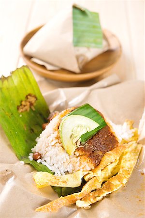 simsearch:400-07418409,k - Nasi lemak (Malaysia National Dish) Asian food. Stock Photo - Budget Royalty-Free & Subscription, Code: 400-06927752