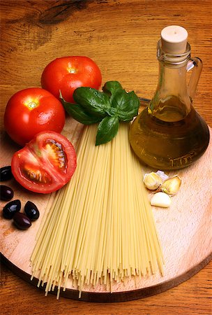 simsearch:400-06796273,k - Ingredients for cooking italian pasta close up Stock Photo - Budget Royalty-Free & Subscription, Code: 400-07036475