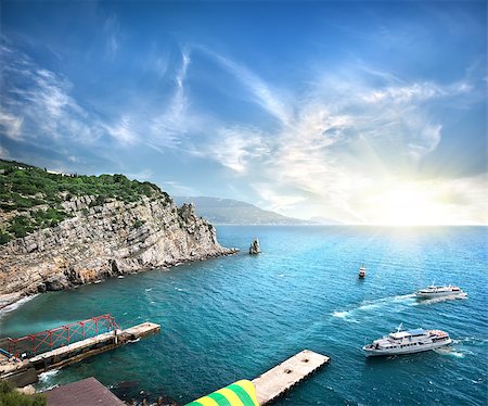simsearch:400-04793526,k - Yachts in the sea in the morning Stock Photo - Budget Royalty-Free & Subscription, Code: 400-07037029