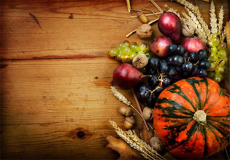 pumpkin fruit and his leafs - Autumn concept with seasonal fruits and vegetables Stock Photo - Budget Royalty-Free & Subscription, Code: 400-07049876