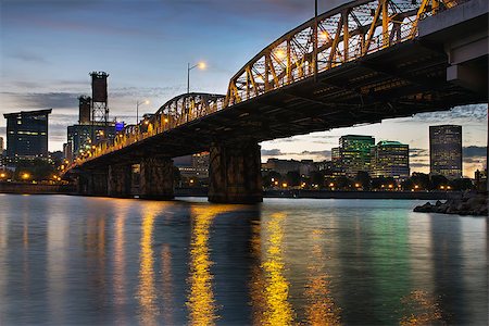 simsearch:400-07424733,k - Portland Oregon City Skyline Under Hawthorne Bridge by the Bank of Willamette River at Dusk Stock Photo - Budget Royalty-Free & Subscription, Code: 400-07043741