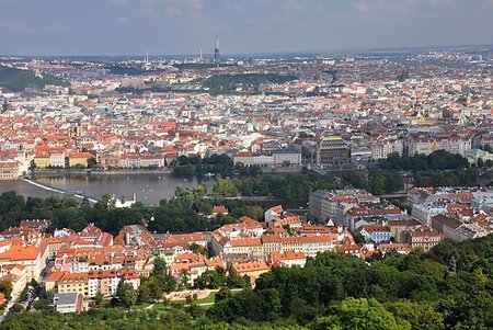 simsearch:400-07771401,k - View the beauty of the beautiful European city of Prague Photographie de stock - Aubaine LD & Abonnement, Code: 400-07050306