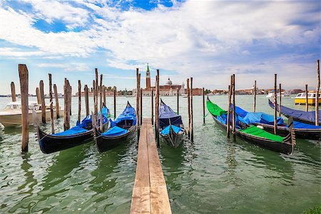 simsearch:400-08093706,k - Gondolas on Grand Canal and San Giorgio Maggiore church, Venice, Italy, Europe Stock Photo - Budget Royalty-Free & Subscription, Code: 400-07061336