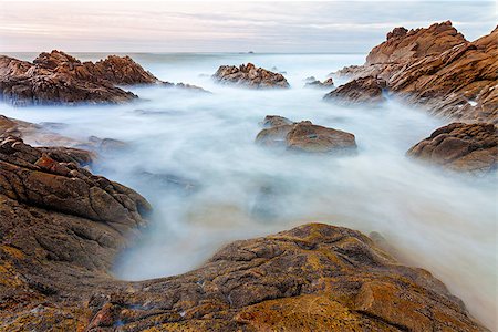 simsearch:400-07091395,k - Long exposure photo of coastal view in the north of Portugal. Foto de stock - Super Valor sin royalties y Suscripción, Código: 400-07091395