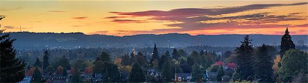 simsearch:400-07424733,k - Golden Sunset Over Portland Oregon Cityscape with View of West Hills Panorama Stock Photo - Budget Royalty-Free & Subscription, Code: 400-07115300