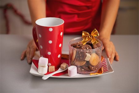 Closeup on plate with christmas cookies and cup of hot chocolate with marshmallow Stock Photo - Budget Royalty-Free & Subscription, Code: 400-07116196