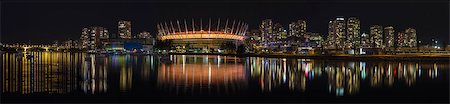simsearch:400-07424733,k - Vancouver BC Canada City Downtown Skyline NIght Scene Panorama Stock Photo - Budget Royalty-Free & Subscription, Code: 400-07112236