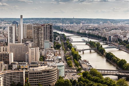 simsearch:400-07111236,k - Aerial View on River Seine and Pont de Bir-Hakeim from the Eiffel Tower, Paris, France Stock Photo - Budget Royalty-Free & Subscription, Code: 400-07113666