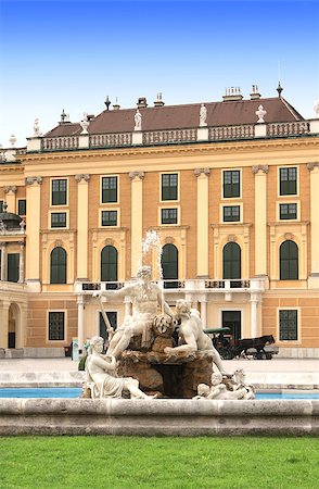 Fountain at Schonbrunn Palace, Vienna, Austria Stock Photo - Budget Royalty-Free & Subscription, Code: 400-07125326