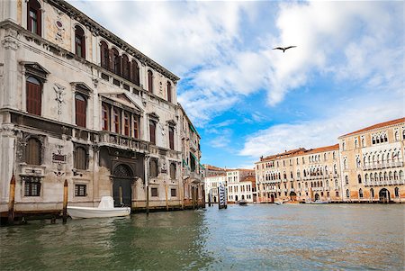simsearch:400-08093706,k - View from the boat on houses. Grand canal, Venice, Italy Stock Photo - Budget Royalty-Free & Subscription, Code: 400-07170318