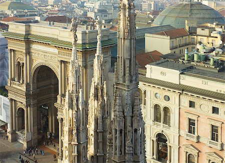 simsearch:400-07771401,k - spires  of Duomo and Galleria Vittorio Emanuele II, Milan, Italy Photographie de stock - Aubaine LD & Abonnement, Code: 400-07245435