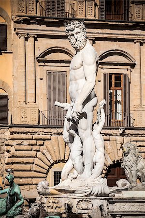 simsearch:400-08792993,k - An image of the Neptune sculpture in Florence Italy Foto de stock - Super Valor sin royalties y Suscripción, Código: 400-07255290
