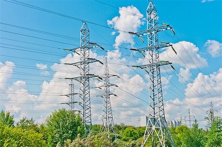 simsearch:400-03993174,k - Power line towers in Moscow, Russia, Europe Stock Photo - Budget Royalty-Free & Subscription, Code: 400-07252181