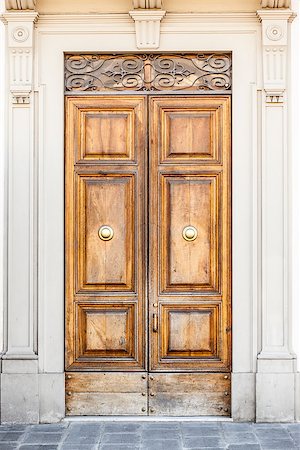 simsearch:400-07257534,k - An image of a nice door in Florence Italy Stock Photo - Budget Royalty-Free & Subscription, Code: 400-07253092