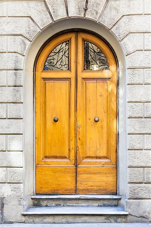 simsearch:400-07257534,k - An image of a nice door in Florence Italy Stock Photo - Budget Royalty-Free & Subscription, Code: 400-07253093