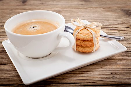 simsearch:400-07305144,k - fresh aromatic coffee and cookies on wooden table Stock Photo - Budget Royalty-Free & Subscription, Code: 400-07307194