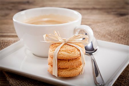 simsearch:400-07305144,k - fresh aromatic coffee and cookies on wooden table Stock Photo - Budget Royalty-Free & Subscription, Code: 400-07307202