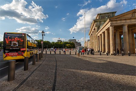 simsearch:400-07309915,k - BERLIN, GERMANY - : The Brandenburger Tor (Brandenburg Gate) Stock Photo - Budget Royalty-Free & Subscription, Code: 400-07300306