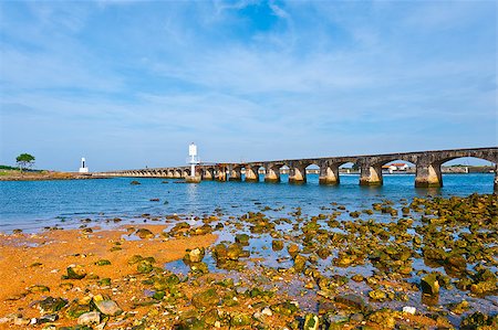 simsearch:400-07405238,k - Bridge to Lighthouse on the Atlantic Coast of France Foto de stock - Super Valor sin royalties y Suscripción, Código: 400-07314867