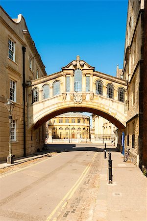 simsearch:400-05724401,k - The Bridge of Sighs, Oxford, Oxfordshire, England Stock Photo - Budget Royalty-Free & Subscription, Code: 400-07321109