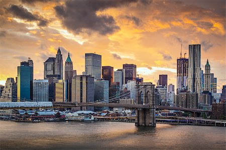 simsearch:400-07424733,k - New York City with dramatic cloud cover. Stock Photo - Budget Royalty-Free & Subscription, Code: 400-07419180