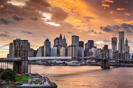 simsearch:400-07424733,k - New York City with dramatic cloud cover. Stock Photo - Budget Royalty-Free & Subscription, Code: 400-07419181