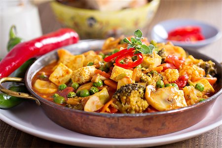 simsearch:400-06079651,k - Vegan curry with tofu, mushrooms and vegetables Stock Photo - Budget Royalty-Free & Subscription, Code: 400-07425215