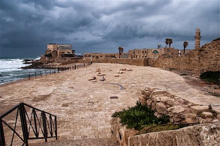 simsearch:400-06642892,k - Ruins of harbor at Caesarea - ancient roman port in Israel Stock Photo - Budget Royalty-Free & Subscription, Code: 400-07428442