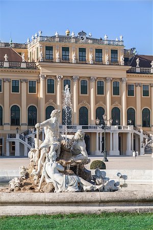 Sculpture at the main entrance of Schonbrunn Palace in Vienna, Austria Stock Photo - Budget Royalty-Free & Subscription, Code: 400-07420379