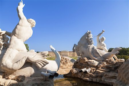 Neptune Fountain and gardens in Schonbrunn Palace, Vienna, Austria Stock Photo - Budget Royalty-Free & Subscription, Code: 400-07420494