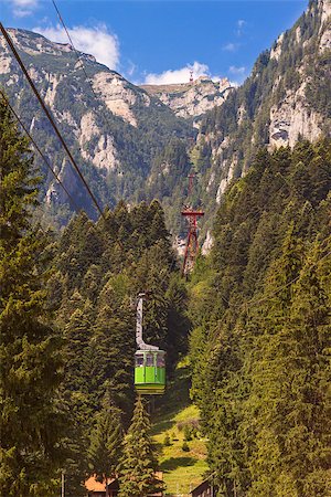 simsearch:400-04636750,k - tourists ride the cable car Stock Photo - Budget Royalty-Free & Subscription, Code: 400-07473154