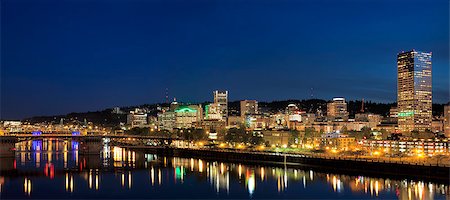 simsearch:400-07424733,k - Portland Oregon Downtown City Skyline Along Willamette River Waterfront at Evening Blue Hour Panorama Stock Photo - Budget Royalty-Free & Subscription, Code: 400-07514013