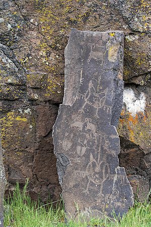 Native Anerican Indians Wildlife Birds and Animals Petrogylphs on Rock Artwork at Horsethief Lake Washington Stock Photo - Budget Royalty-Free & Subscription, Code: 400-07517159