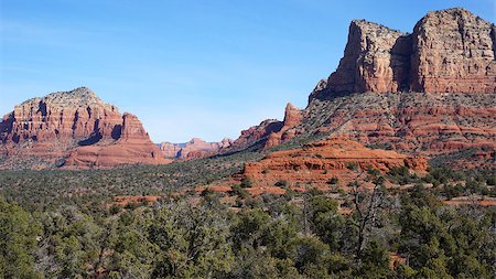 Bell Rock is a popular tourist attraction just north of the Village of Oak Creek, Arizona. Stock Photo - Budget Royalty-Free & Subscription, Code: 400-07570716