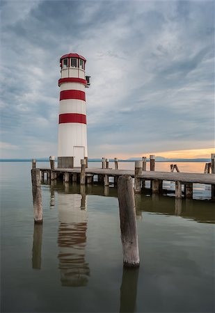 simsearch:400-07405238,k - Lighthouse at Lake Neusiedl at sunset in Podersdorf, Burgenland, Austria Foto de stock - Super Valor sin royalties y Suscripción, Código: 400-07580102