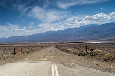 road end in the death valley national park Stock Photo - Budget Royalty-Free & Subscription, Code: 400-07580737