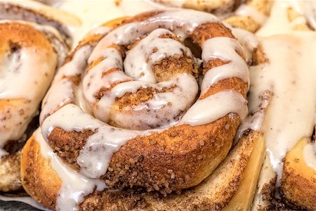 Top View Appetizing Cinnamon Buns, closeup Stock Photo - Budget Royalty-Free & Subscription, Code: 400-07629198