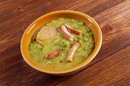 simsearch:400-04885499,k - Erwtensoep pea soup - Traditional german cuisine dish Stock Photo - Budget Royalty-Free & Subscription, Code: 400-07669694