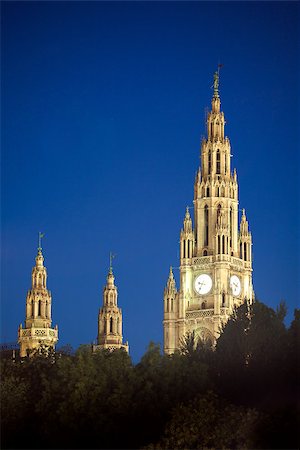 simsearch:400-05162857,k - Gothic building tower of Vienna city hall, Rathause, at night, Austria Stock Photo - Budget Royalty-Free & Subscription, Code: 400-07676734